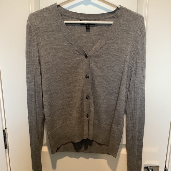 Banana Republic Women’s grey Cardigan Sz M - Picture 1 of 3
